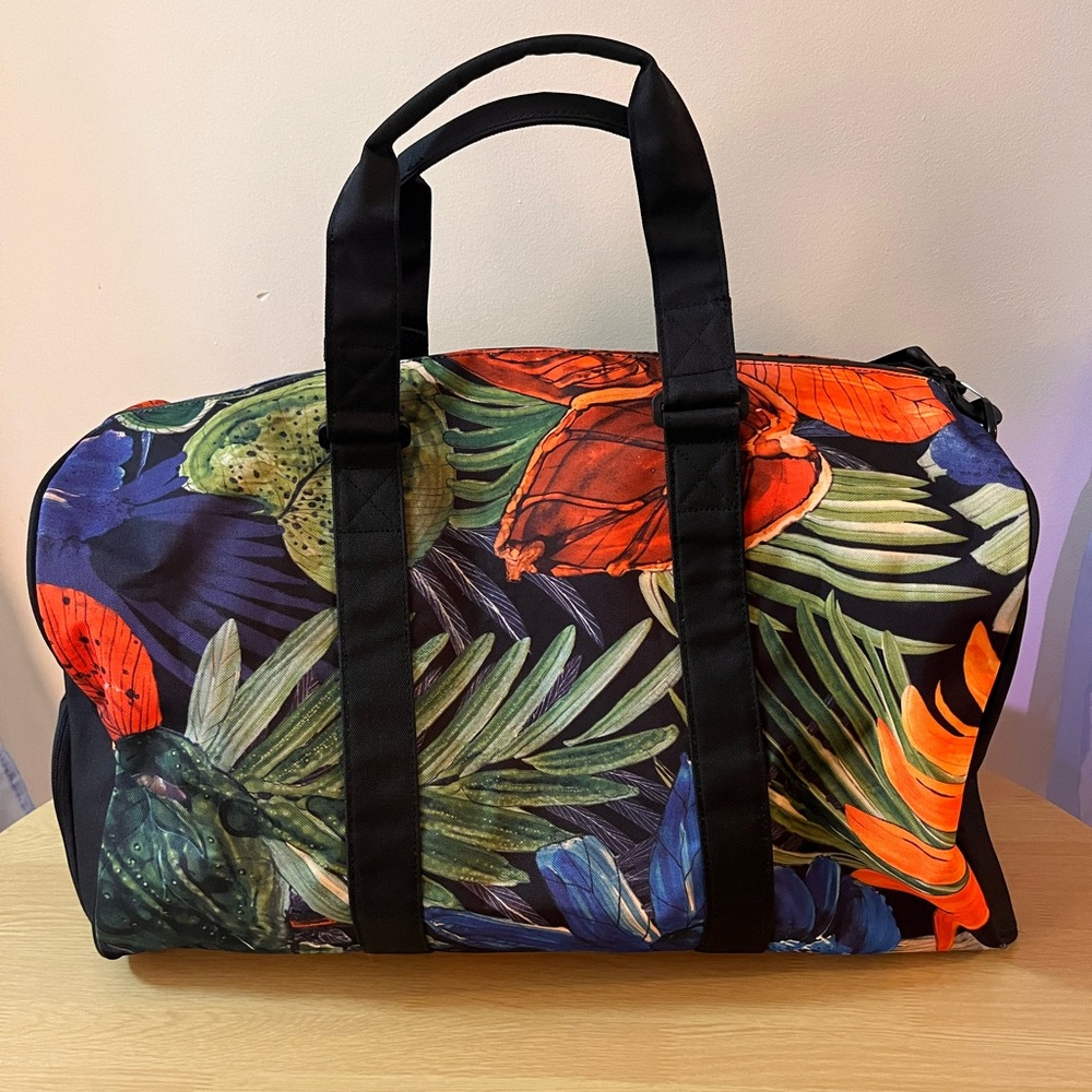 HERSCHEL brings the color! - Picture 3 of 6